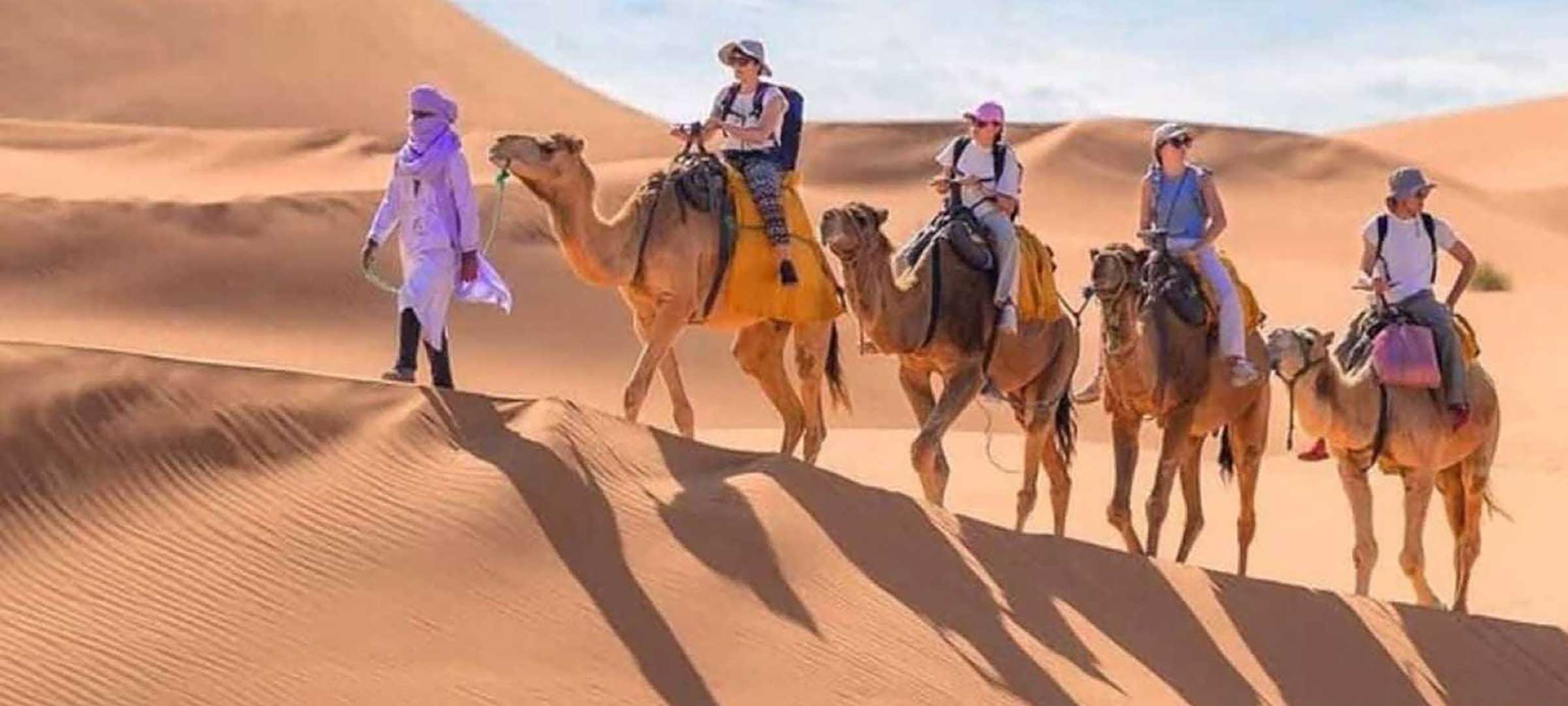 Circuit de 3 Jours dans le Désert d&rsquo;Erg Chigaga au Départ de Marrakech — Hero